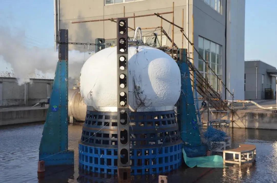 航天八院大型復合材料液氧貯箱成功通過工程應用試驗驗證