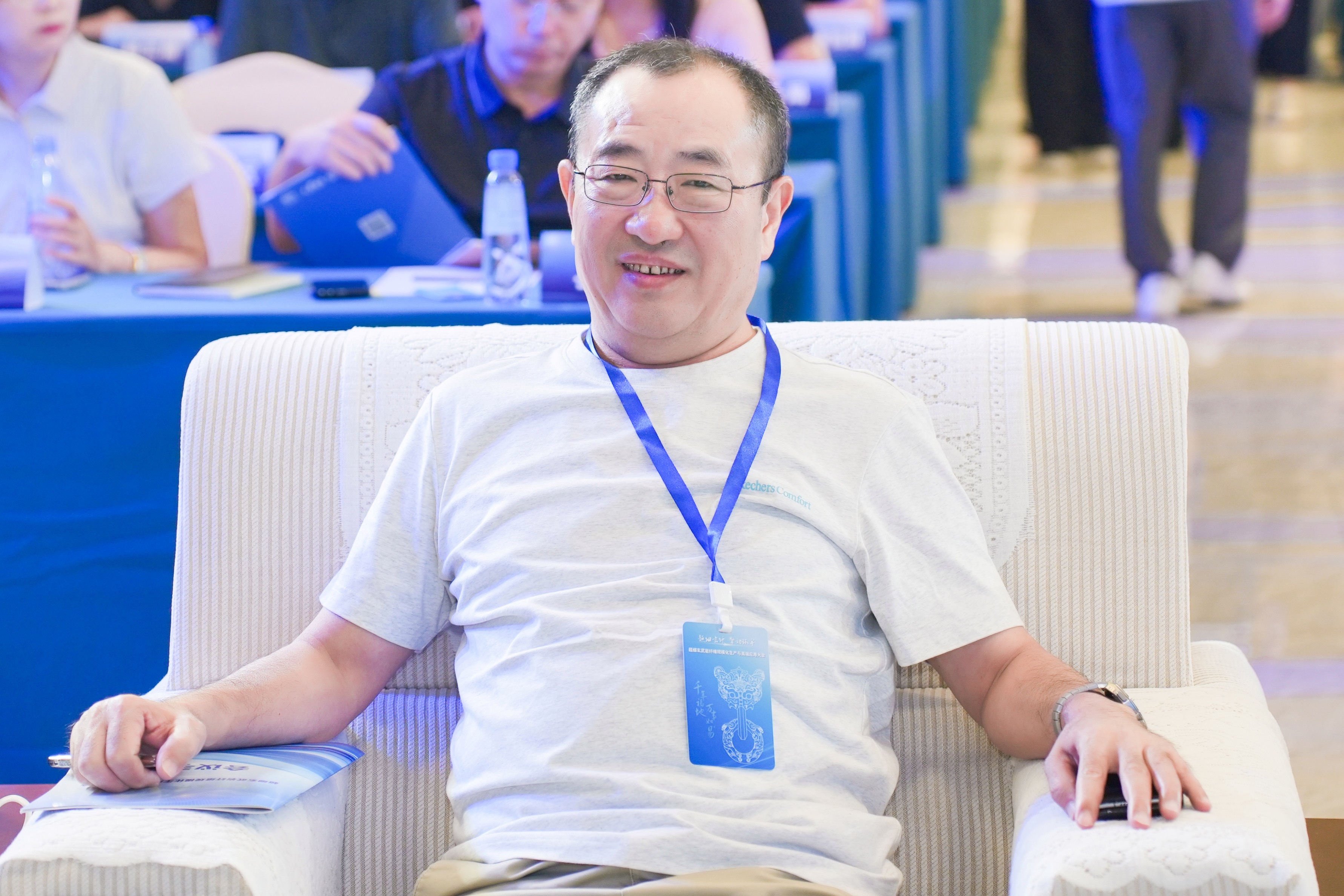 聚焦規模化生產與高端應用 以創新技術擎動全球產業升級——超細玄武巖纖維規?；a與高端應用大會在河北易縣成功舉辦